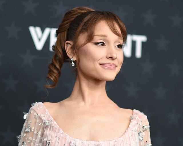 Ariana Grande tạm dừng các hoạt động sau thời gian dài đối mặt với áp lực dư luận- Ảnh 1.