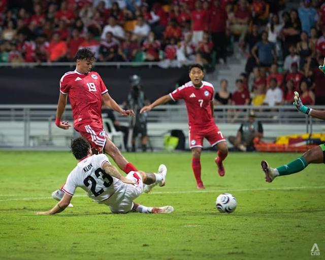 ASEAN Hyundai Cup: Việt Nam nhất bảng A, Singapore vào bán kết- Ảnh 2.
