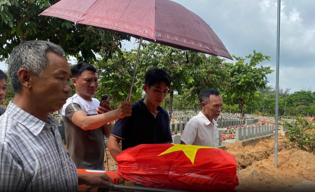 Đưa hài cốt liệt sĩ Chu Văn Tuyết về quê hương sau 57 năm hy sinh - Ảnh 5.