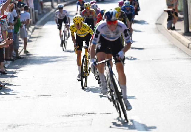 Demi Vollering giành áo vàng, cuộc đua Tour de France Femmes kịch tính đến chặng cuối - Ảnh 5.