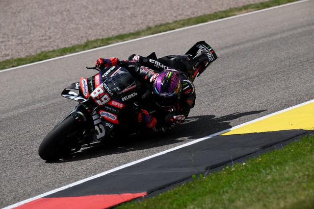 Jorge Martin thắng Sprint MotoGP Anh - Ảnh 1.