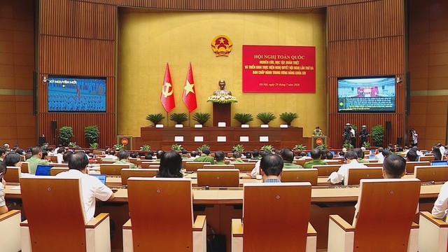 Bí thư Thành ủy TP. Hồ Chí Minh: Từ chủ trương sang quyết định; từ quyết định sang hành động; và từ hành động phải tạo ra kết quả cụ thể | Thời sự HTV ngày 21/9/2026 - Ảnh 2.