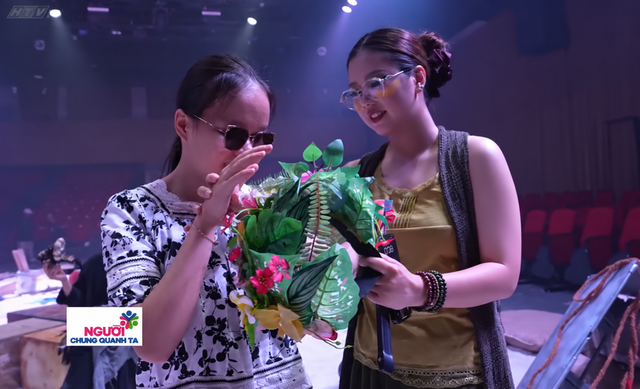Đưa người khiếm thị đến gần hơn với sân khấu | Tập 47 - Người chung quanh ta - Ảnh 1.