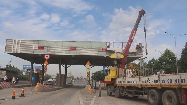 Hoàn thành tháo dỡ trạm thu phí cầu Đồng Nai | 60 Giây Sáng ngày 28/9/2026 - Ảnh 1.