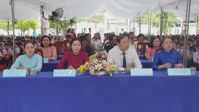 Thời sự trưa HTV ngày 5/9/2026 | Đồng chí Nguyễn Văn Thọ dự lễ khai giảng tại Trường THCS Nguyễn Công Trứ - Ảnh 1.