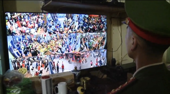 Nét đẹp đi lễ đầu năm của người Việt- Ảnh 3.