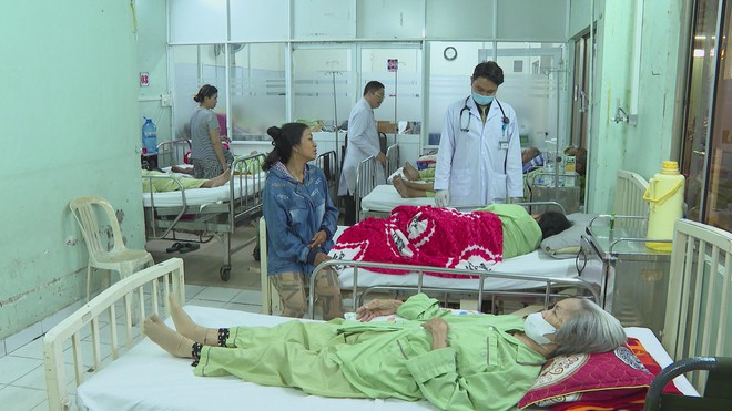 Nhu cầu chăm sóc y tế cho người cao tuổi ngày càng cấp thiết - Ảnh 1.