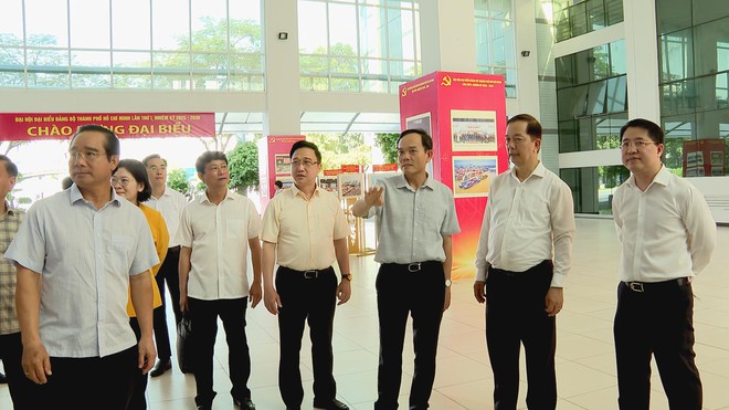 TP. Hồ Chí Minh: Bí thư Thành ủy Trần Lưu Quang kiểm tra công tác chuẩn bị Đại hội Đảng bộ TP. Hồ Chí Minh lần thứ I - Ảnh 2.