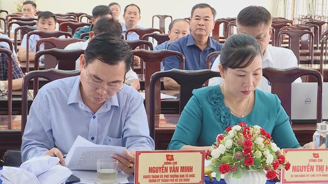 Hội nghị Ban Chấp hành Đảng bộ phường An Phú lần thứ II (mở rộng): Tăng tốc thực hiện mục tiêu năm 2025 - Ảnh 3.