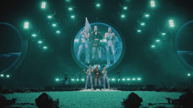 Bản hit "Barbie Girl" trở lại trong vở nhạc kịch mới - Ảnh 2.