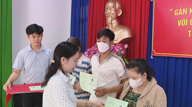 “Gắn kết giữa chính quyền - doanh nghiệp với hoàn cảnh khó khăn” - Mô hình đậm nét nhân văn tại phường Tân Hiệp- Ảnh 4.