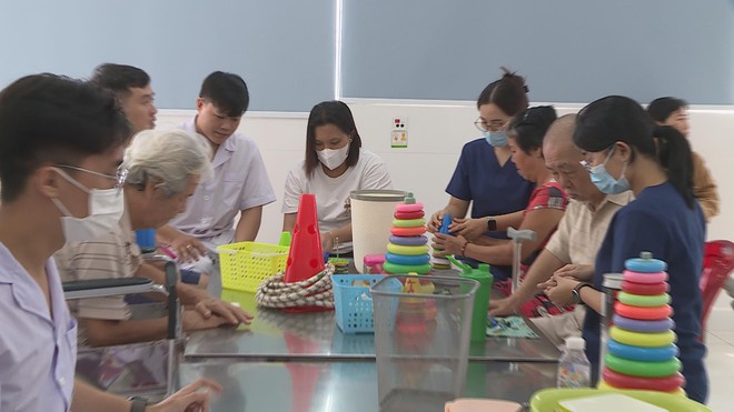 Mô hình điều trị nội trú toàn diện cho người cao tuổi- Ảnh 2.
