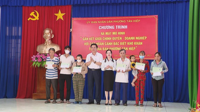 “Gắn kết giữa chính quyền - doanh nghiệp với hoàn cảnh khó khăn” - Mô hình đậm nét nhân văn tại phường Tân Hiệp- Ảnh 6.