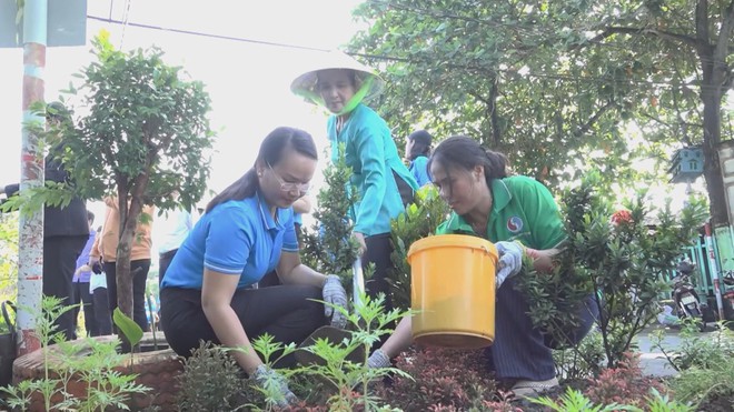 Sôi nổi thi đua hướng về Đại hội Đảng bộ TP. Hồ Chí Minh- Ảnh 4.