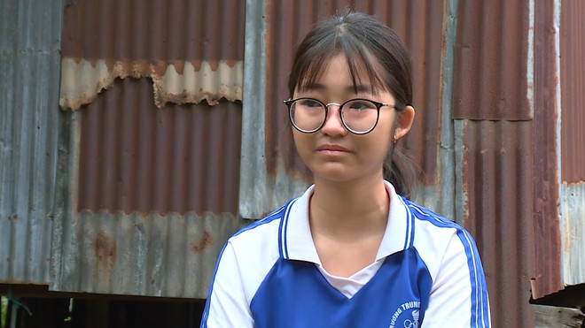 Phương Quyên: Mồ côi cha, mẹ bỏ đi, cô bé nương tựa bà nội già yếu - Ảnh 7.