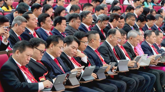 TP. Hồ Chí Minh triển khai ứng dụng số tại Đại hội Đại biểu Đảng bộ lần thứ I, nhiệm kì 2025 - 2030 - Ảnh 2.