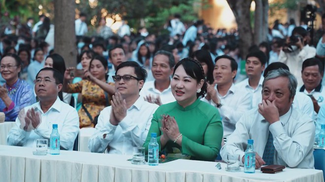 Hoa hậu Môi trường Thế giới 2023 Nguyễn Thanh Hà: Người trẻ sống đẹp là cống hiến bền bỉ - Ảnh 10.
