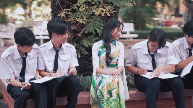 Hoa hậu Môi trường Thế giới 2023 Nguyễn Thanh Hà: Người trẻ sống đẹp là cống hiến bền bỉ - Ảnh 7.