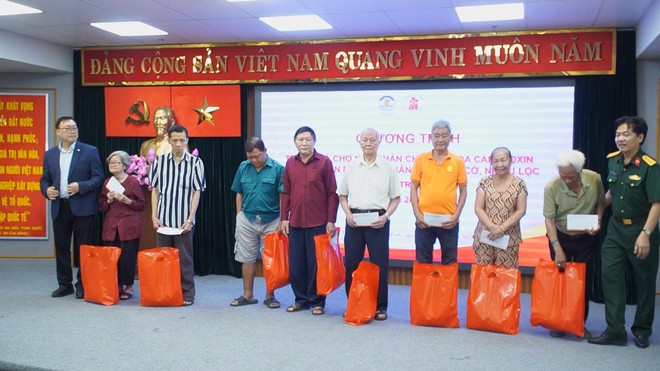 Chung tay vì nạn nhân da cam – Thêm nghị lực, vơi nỗi đau - Ảnh 2.