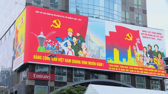 TP. Hồ Chí Minh rực rỡ cờ hoa, sẵn sàng cho Đại hội Đảng bộ Thành phố lần thứ I- Ảnh 1. TP. Hồ Chí Minh rực rỡ cờ hoa, sẵn sàng cho Đại hội Đảng bộ Thành phố lần thứ I- Ảnh 1.