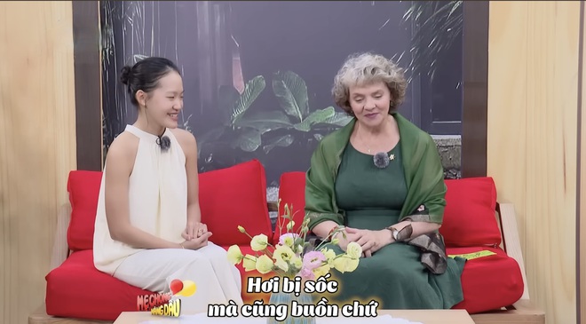 Mẹ chồng Mỹ "thuần Việt", nàng dâu Gen Z khuynh hướng quốc tế - Ảnh 12.