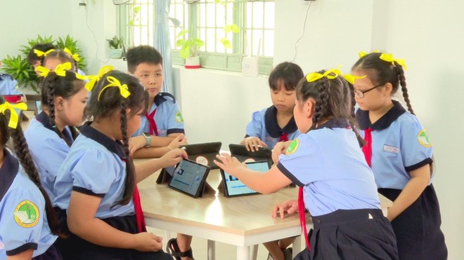 TP. Hồ Chí Minh đưa lớp học số về trường học ngoại thành - Ảnh 3.