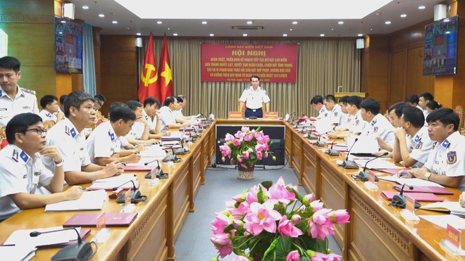 Cảnh sát biển Việt Nam ra quân cao điểm, quyết liệt ngăn chặn hành vi khai thác IUU - Ảnh 1.