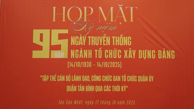 Họp mặt kỷ niệm 95 năm Ngày truyền thống ngành Tổ chức xây dựng Đảng - Ảnh 1.
