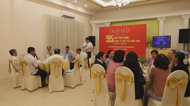 Họp mặt kỷ niệm 95 năm Ngày truyền thống ngành Tổ chức xây dựng Đảng - Ảnh 2.