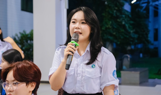 Sinh viên Học viện Cán bộ TP. Hồ Chí Minh thực hành kĩ năng tự vệ - Ảnh 2.