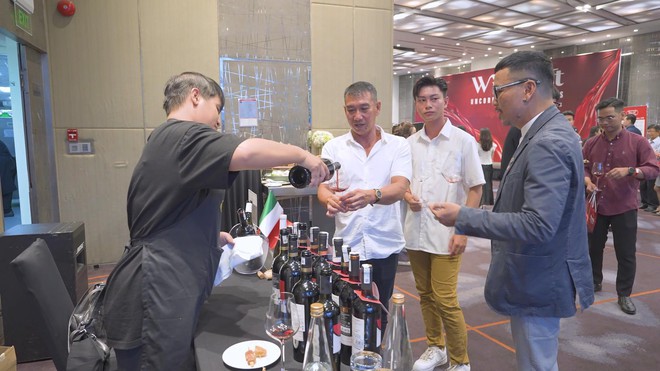 WineFest 2025: Ba thập kỷ kết nối tinh hoa ẩm thực và văn hóa toàn cầu- Ảnh 5. WineFest 2025: Ba thập kỷ kết nối tinh hoa ẩm thực và văn hóa toàn cầu- Ảnh 5.