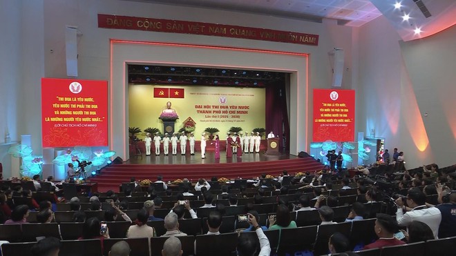 Phong trào thi đua yêu nước TP. Hồ Chí Minh: Bản sắc của một Thành phố nghĩa tình, năng động và sáng tạo - Ảnh 1.