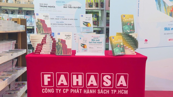 “Mãi mãi tuổi hai mươi” - Cuốn nhật ký của liệt sĩ Nguyễn Văn Thạc làm rung động hàng triệu con tim- Ảnh 3. “Mãi mãi tuổi hai mươi” - Cuốn nhật ký của liệt sĩ Nguyễn Văn Thạc làm rung động hàng triệu con tim- Ảnh 3.