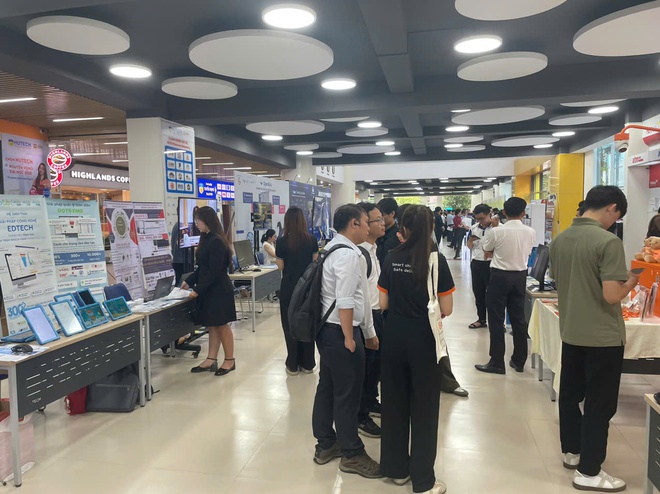 Thúc đẩy công nghệ chiến lược cho phát triển bền vững: Ngày Nghiên cứu & Đổi mới sáng tạo Vùng Đông Nam Bộ 2025 - Ảnh 7.