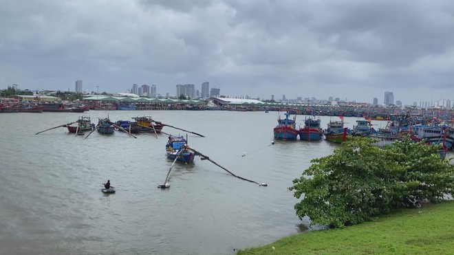 Chương trình 60 Giây ngày 22/10/2025 | Lớp dạy võ “0 đồng” dạy kỹ năng phòng vệ cho phụ nữ - Ảnh 1.