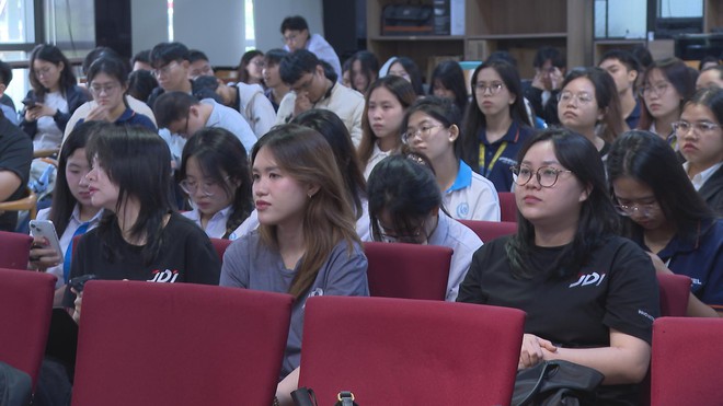 Đưa A.I vào đào tạo: Đại học Kinh tế – Luật mở hướng huấn luyện mới cho doanh nghiệp - Ảnh 3.