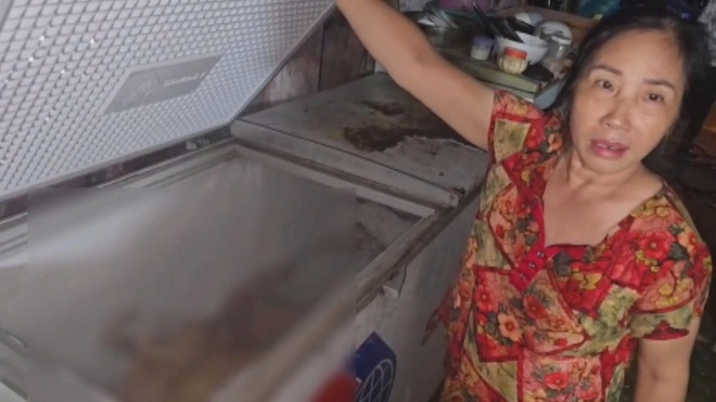 Chương trình 60 Giây ngày 26/10/2025 | Phòng Cảnh sát Hình sự TP. Hồ Chí Minh bắt giữ 4 đối tượng trộm cắp và tiêu thụ chó, mèo - Ảnh 2.