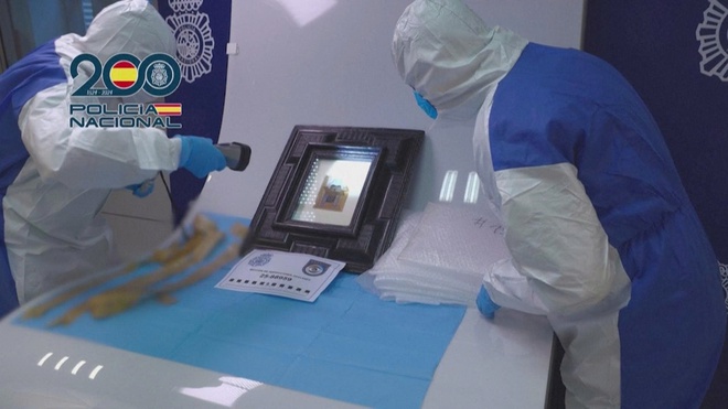 Chương trình 60 Giây ngày 26/10/2025 | Phòng Cảnh sát Hình sự TP. Hồ Chí Minh bắt giữ 4 đối tượng trộm cắp và tiêu thụ chó, mèo - Ảnh 7.