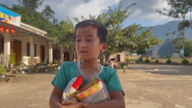 Chương trình 60 Giây ngày 25/10/2025 | Triều cường ngập sâu phường Bình Quới, TP. Hồ Chí Minh.  - Ảnh 10.