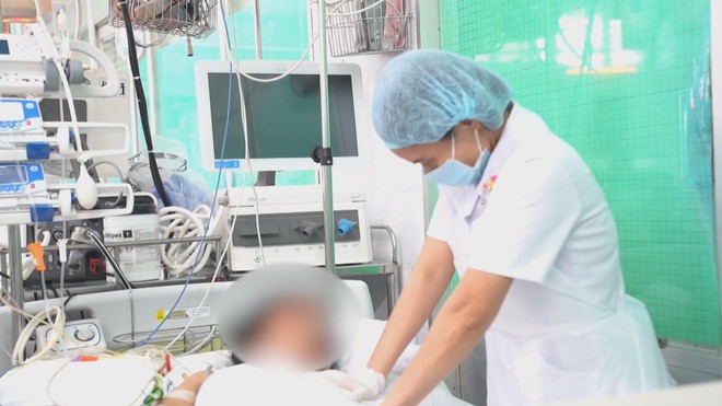 Chương trình 60 Giây ngày 29/10/2025 | Sạt lở Đèo Khánh Sơn (Khánh Hòa): Tỉnh lộ 9 ách tắc nhiều điểm do mưa lớn - Ảnh 5.