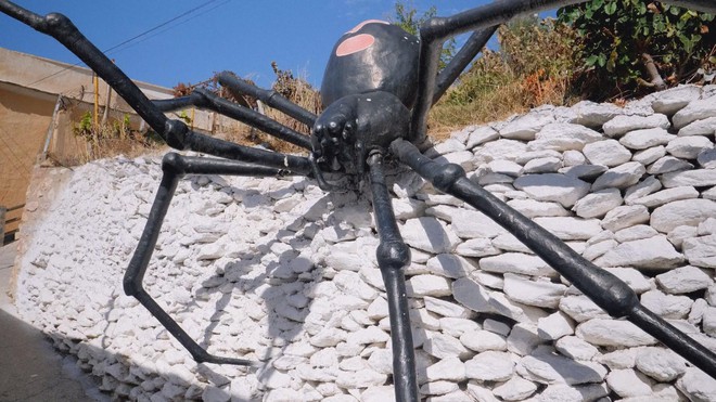 Ngôi làng phù thủy bí ẩn ở Tây Ban Nha hút khách mùa Halloween - Ảnh 3.