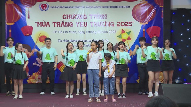 Gửi trọn niềm vui đến trẻ em khuyết tật qua Mùa trăng yêu thương 2025 - Ảnh 3.