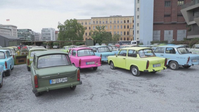 Xe Trabant – biểu tượng văn hóa thời Đông Đức  - Ảnh 1.