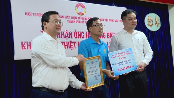 TP. Hồ Chí Minh: Tiếp nhận hơn 10 tỷ đồng ủng hộ đồng bào miền Trung bị ảnh hưởng bão lũ - Ảnh 5.