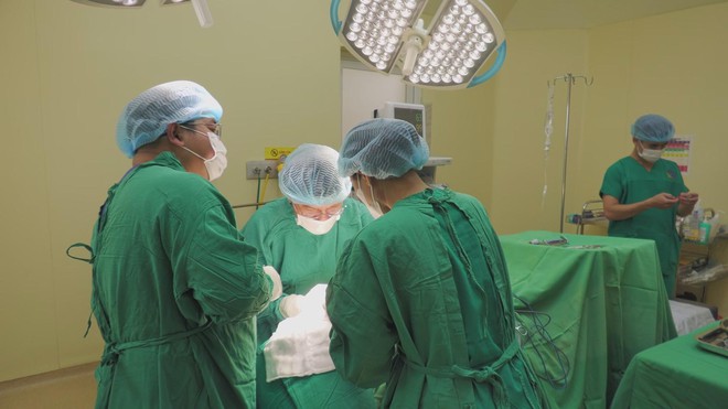 Cảnh báo bệnh lý mỏm trâm xương thái dương dài bất thường - Ảnh 3.