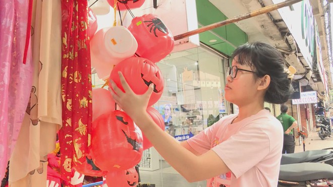 Chương trình 60 Giây ngày 31/10/2025 I TP. Hồ Chí Minh thay đổi quy định thi học sinh giỏi sau sáp nhập - Ảnh 3.