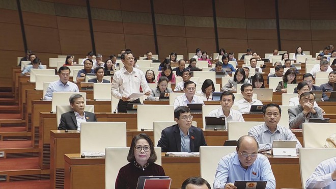 Đại biểu kiến nghị có đột phá về thu nhập cho cán bộ viên chức - Ảnh 2.