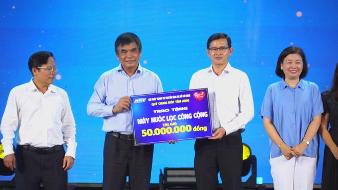 Hội sách Huyền thoại Côn Đảo: Tri thức lan tỏa, tinh thần yêu nước bừng sáng - Ảnh 4.