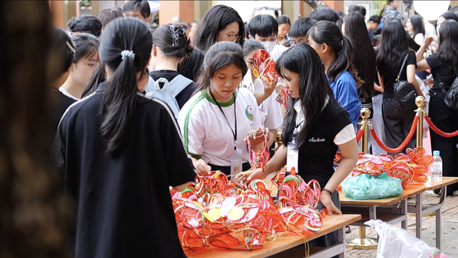 Công chiếu phim ngắn "Màu Mang Thít": Thanh niên và tinh thần bảo tồn di sản - Ảnh 14.