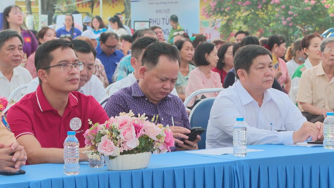 Ngày hội An toàn giao thông phường Chợ Lớn năm 2025: Hành trình an toàn, kiến tạo tương lai - Ảnh 2.